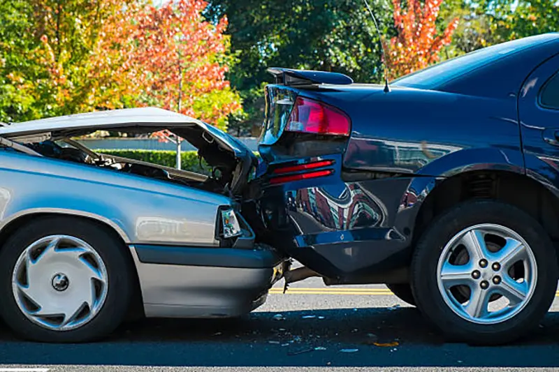 Unfallschaden – Auffahrunfall zweier Autos